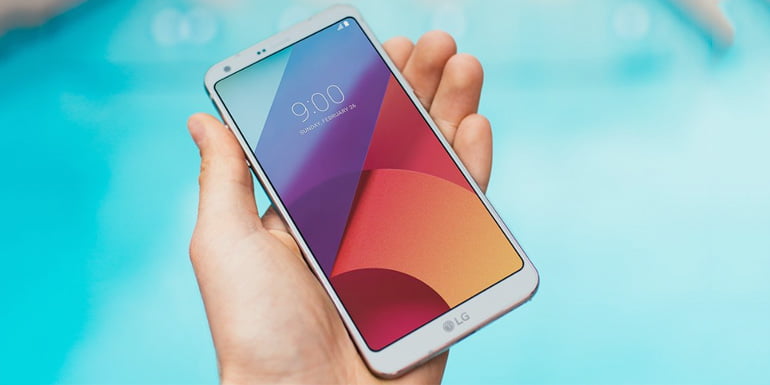 LG launched the G6 - 5.7-inch QHD+ display, dual 13MP camera, IP68 rated [MWC 2017]