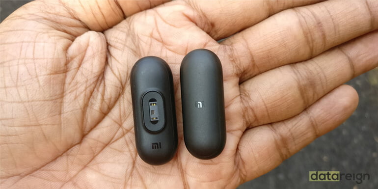 Xiaomi Mi Band HRX Edition and Mi Band 2 Comparison